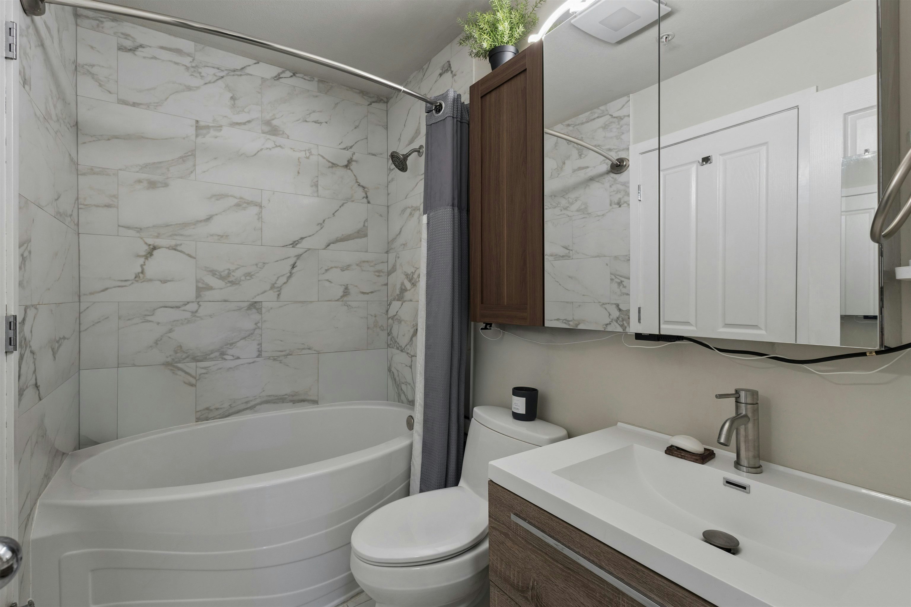 101-1675 W 10th Avenue, Vancouver, BC, V6J 2A2 - 20