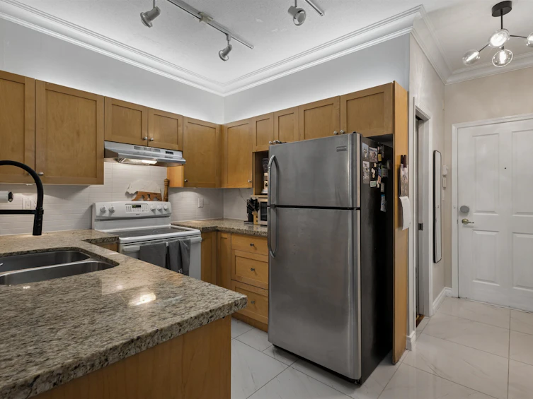 101-1675 W 10th Avenue, Vancouver, BC, V6J 2A2 - 15