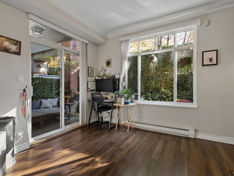 101-1675 W 10th Avenue, Vancouver, BC, V6J 2A2 - 4