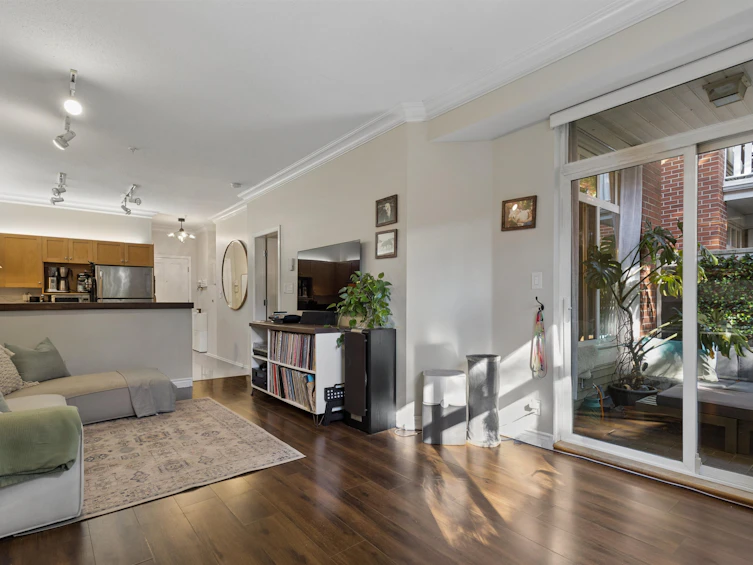 101-1675 W 10th Avenue, Vancouver, BC, V6J 2A2 - 10