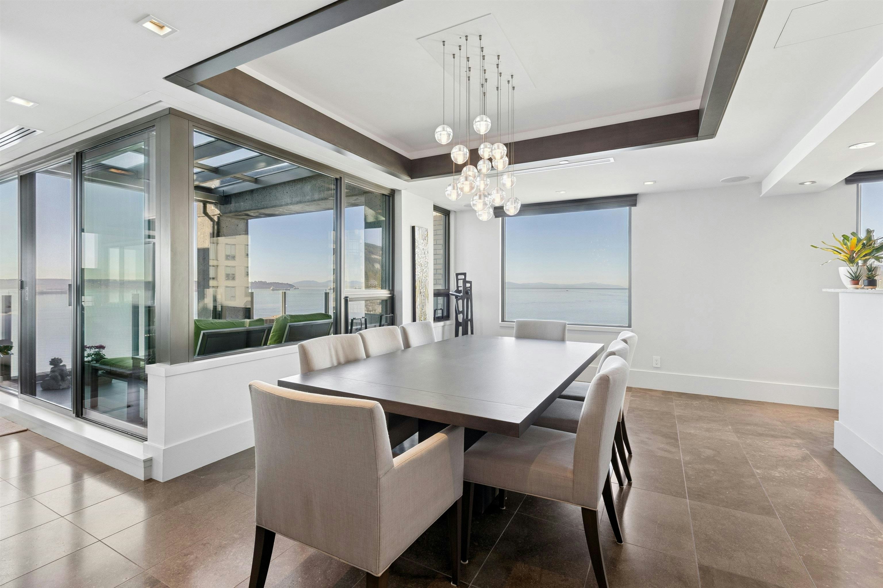 9-2250 Bellevue Avenue, West Vancouver, BC, V7V 1C6 - 21
