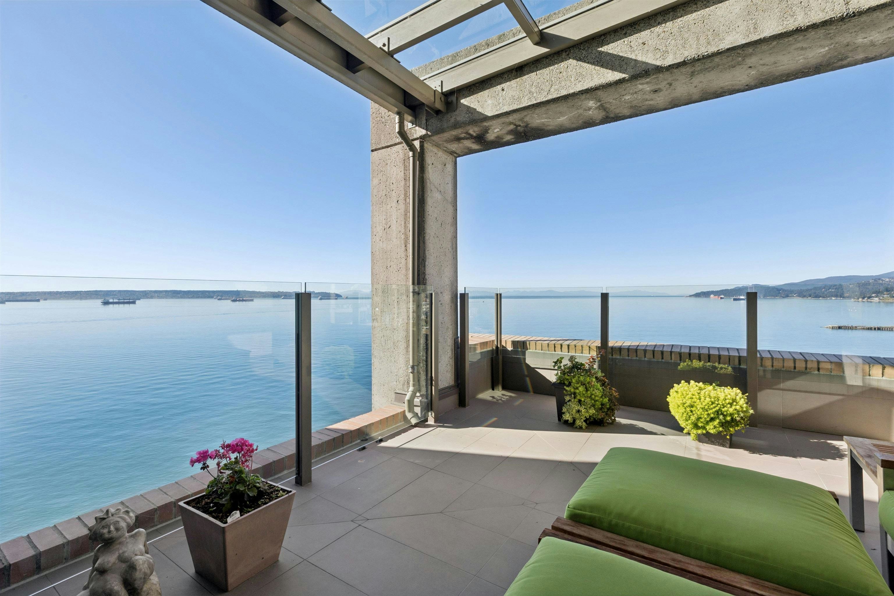 9-2250 Bellevue Avenue, West Vancouver, BC, V7V 1C6 - 3
