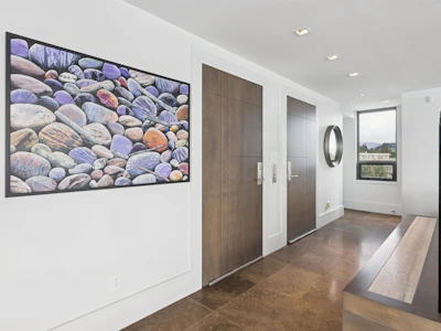 9-2250 Bellevue Avenue - 4