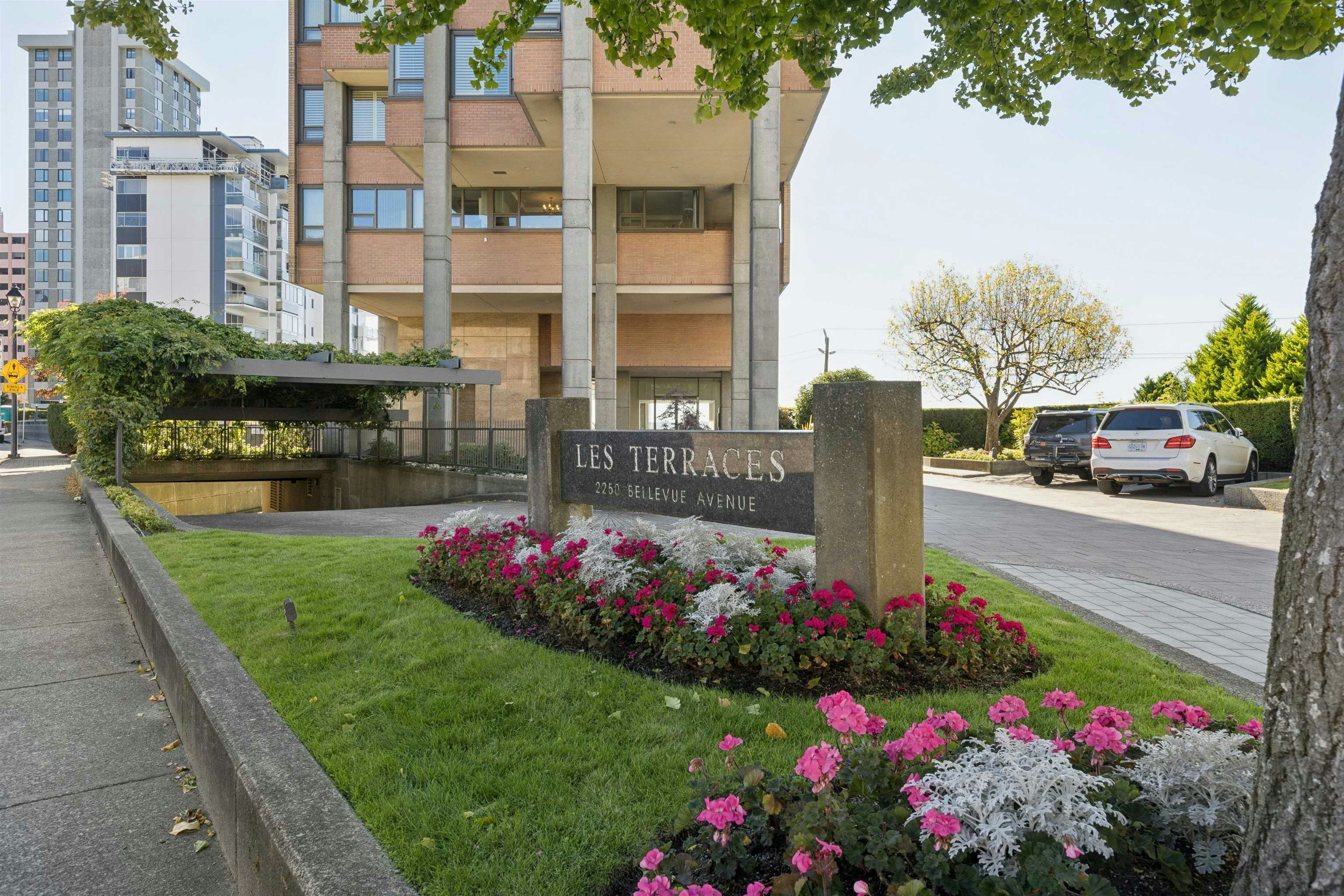 9-2250 Bellevue Avenue, West Vancouver, BC, V7V 1C6 - 40