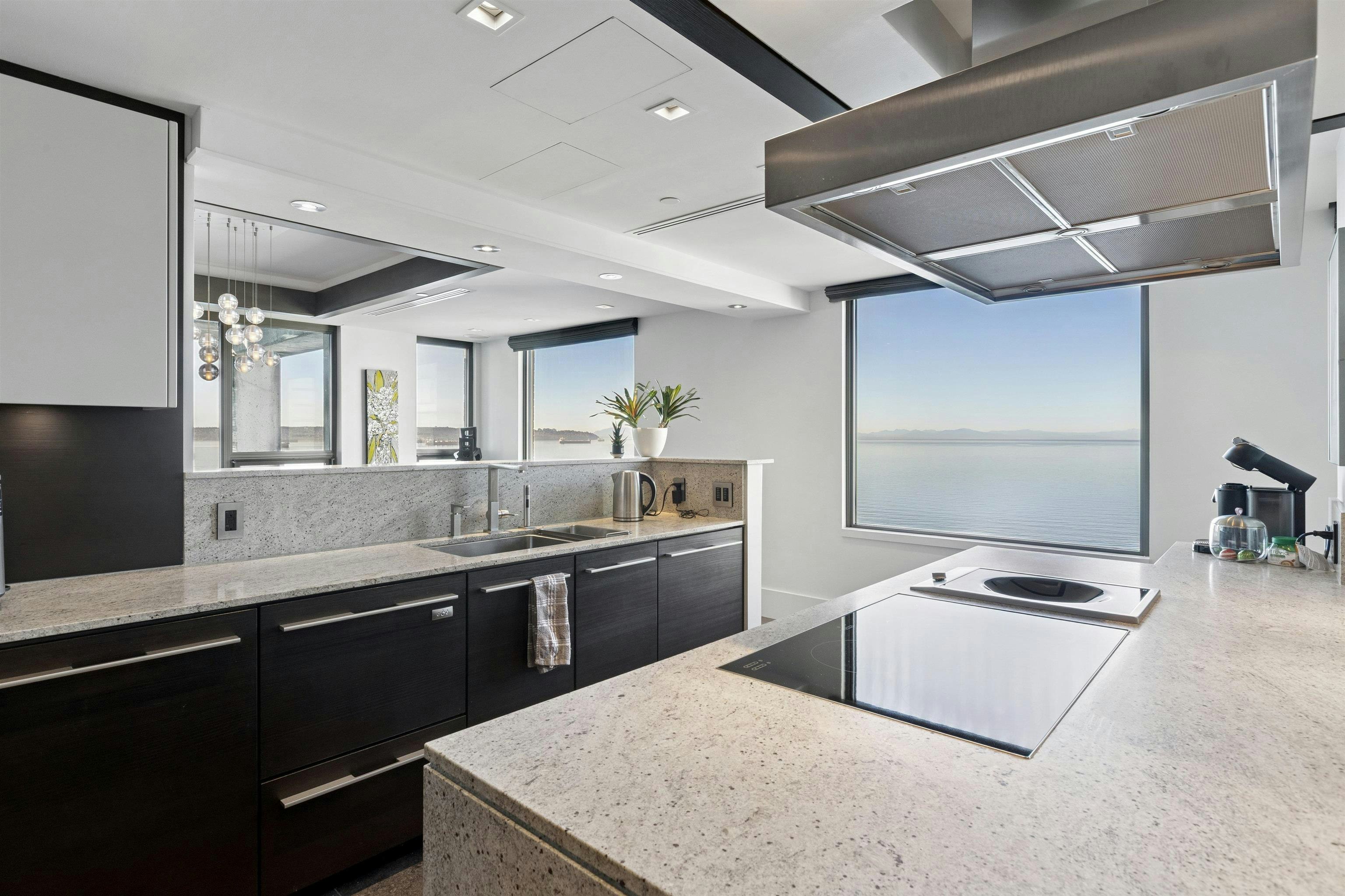 9-2250 Bellevue Avenue, West Vancouver, BC, V7V 1C6 - 16