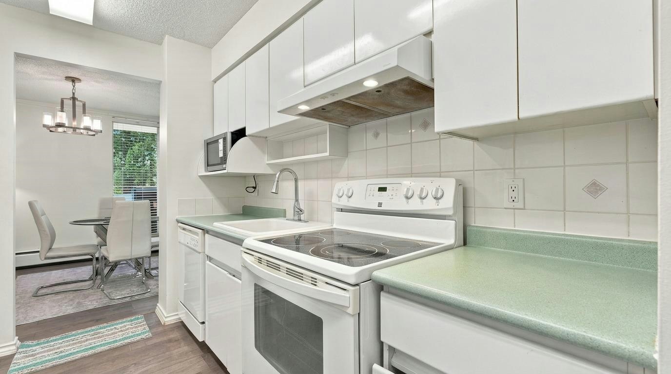 403-2024 Fullerton Avenue, North Vancouver, BC, V7P 3G4 - 21