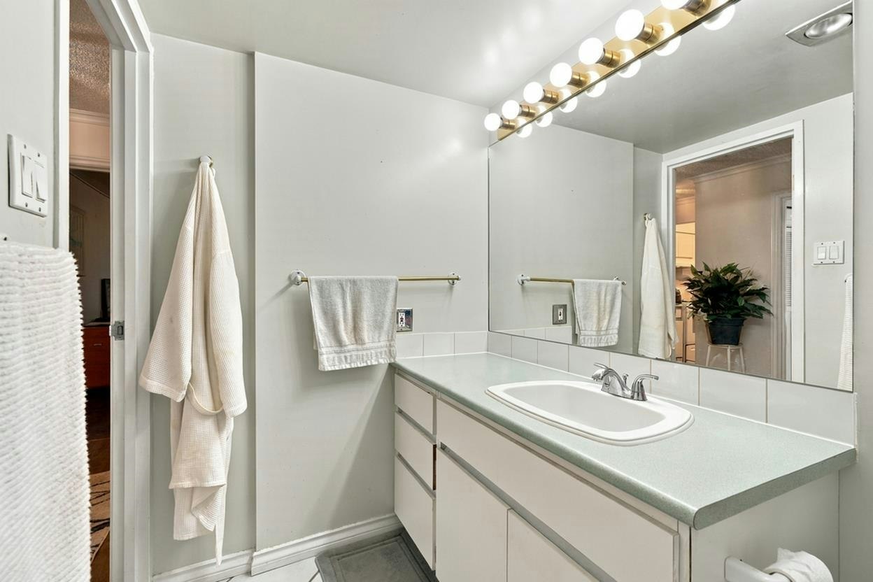 403-2024 Fullerton Avenue, North Vancouver, BC, V7P 3G4 - 18