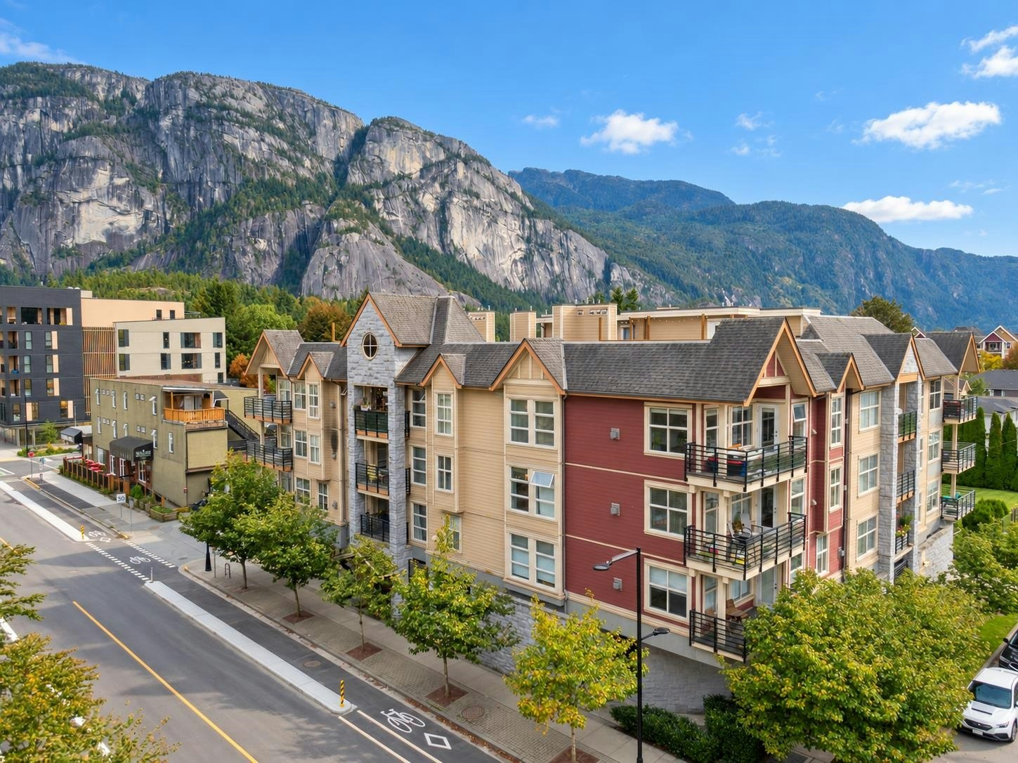 404-1310 Victoria Street, Squamish, BC, V8B 0C3