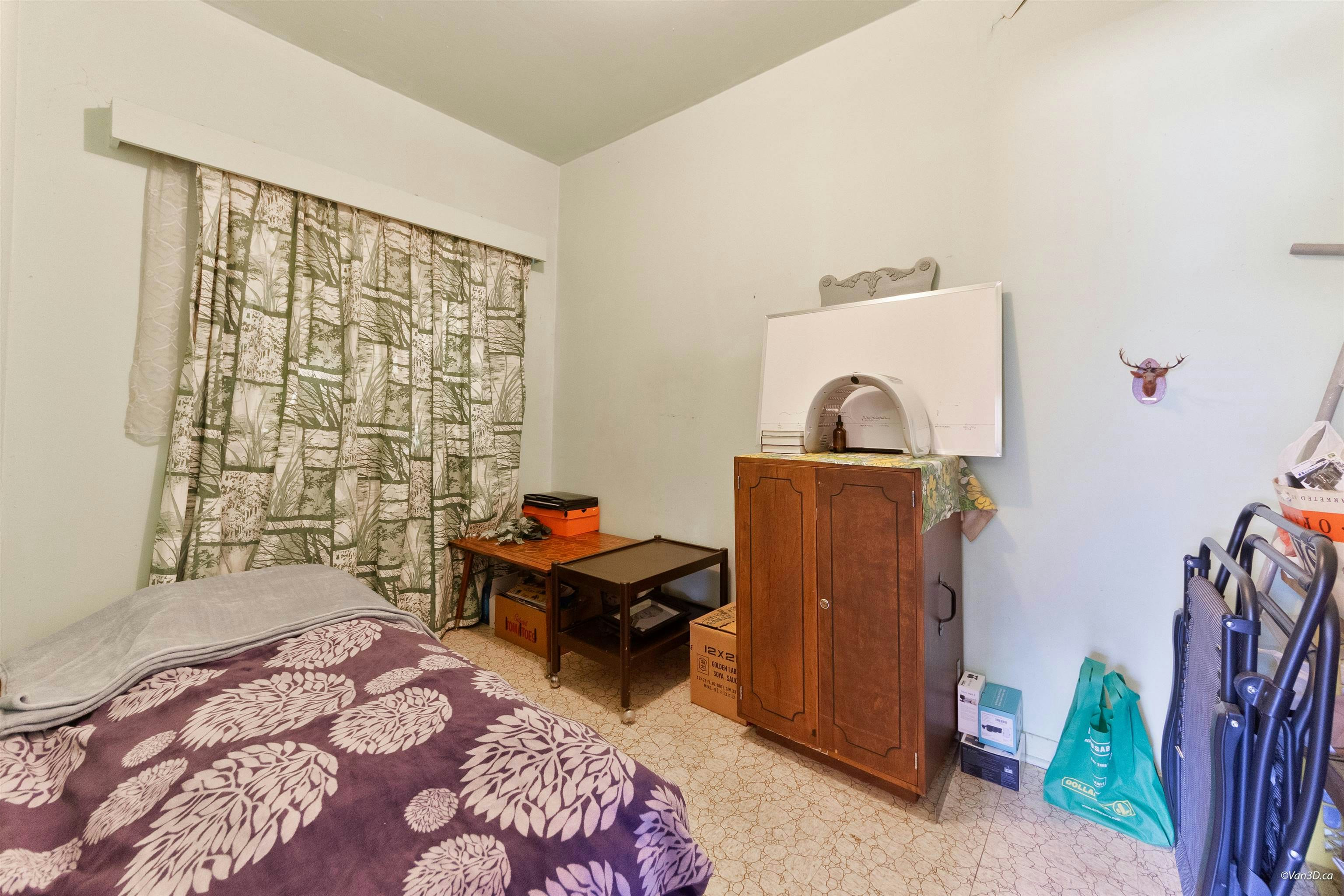 824 Semlin Drive, Vancouver, BC, V5L 4J5 - 14