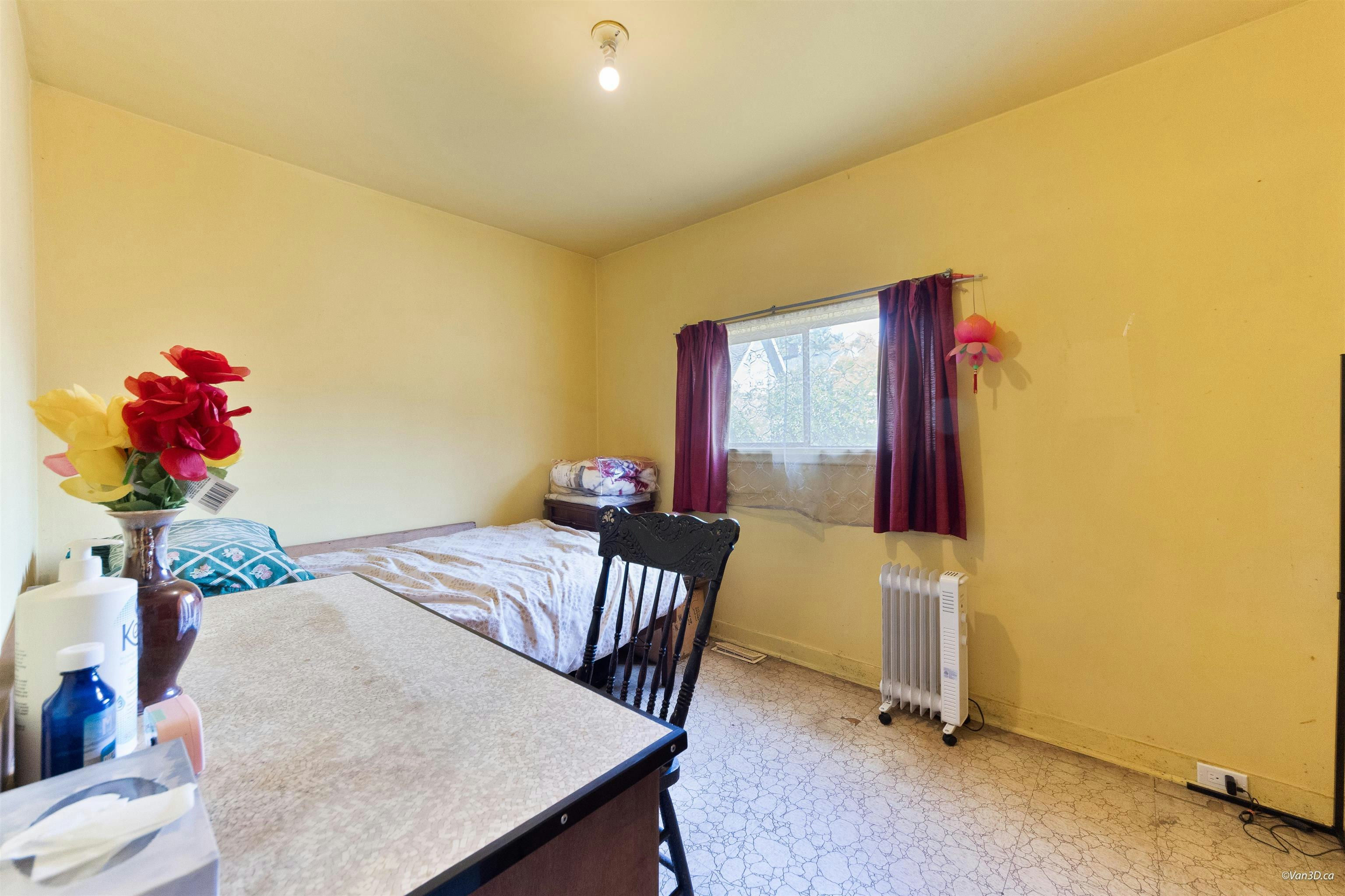 824 Semlin Drive, Vancouver, BC, V5L 4J5 - 12