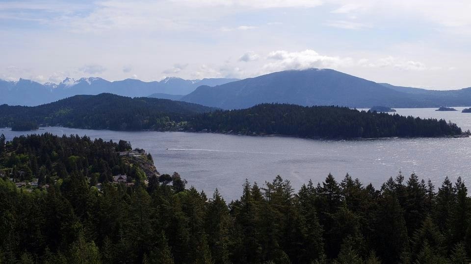 692 Gower Point Road, Gibsons, BC - 17