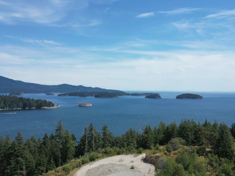 692 Gower Point Road, Gibsons, BC - 14