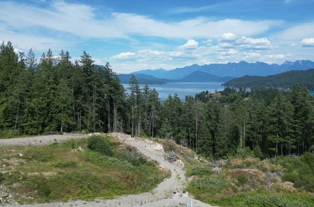 692 Gower Point Road, Gibsons, BC - 15