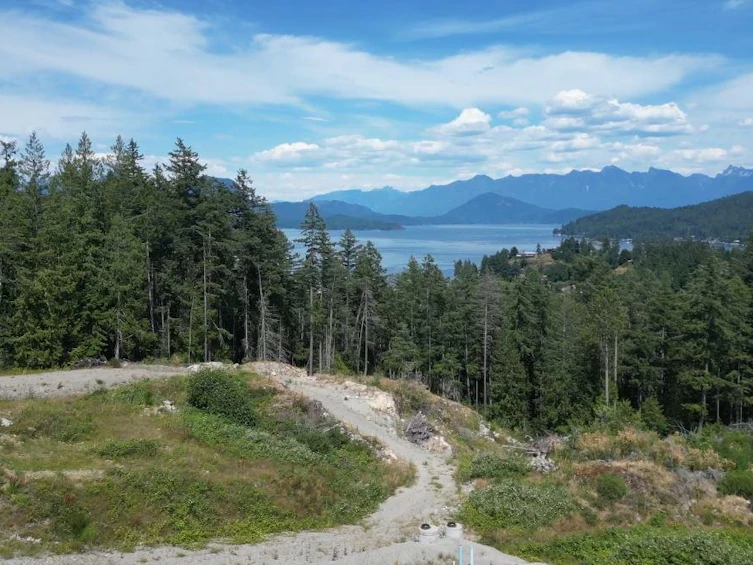 692 Gower Point Road, Gibsons, BC - 15