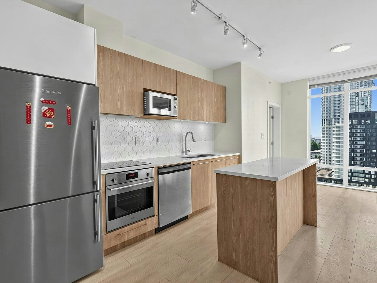 1202-691 North Road, Burnaby, BC, V3J 0H9 - 6
