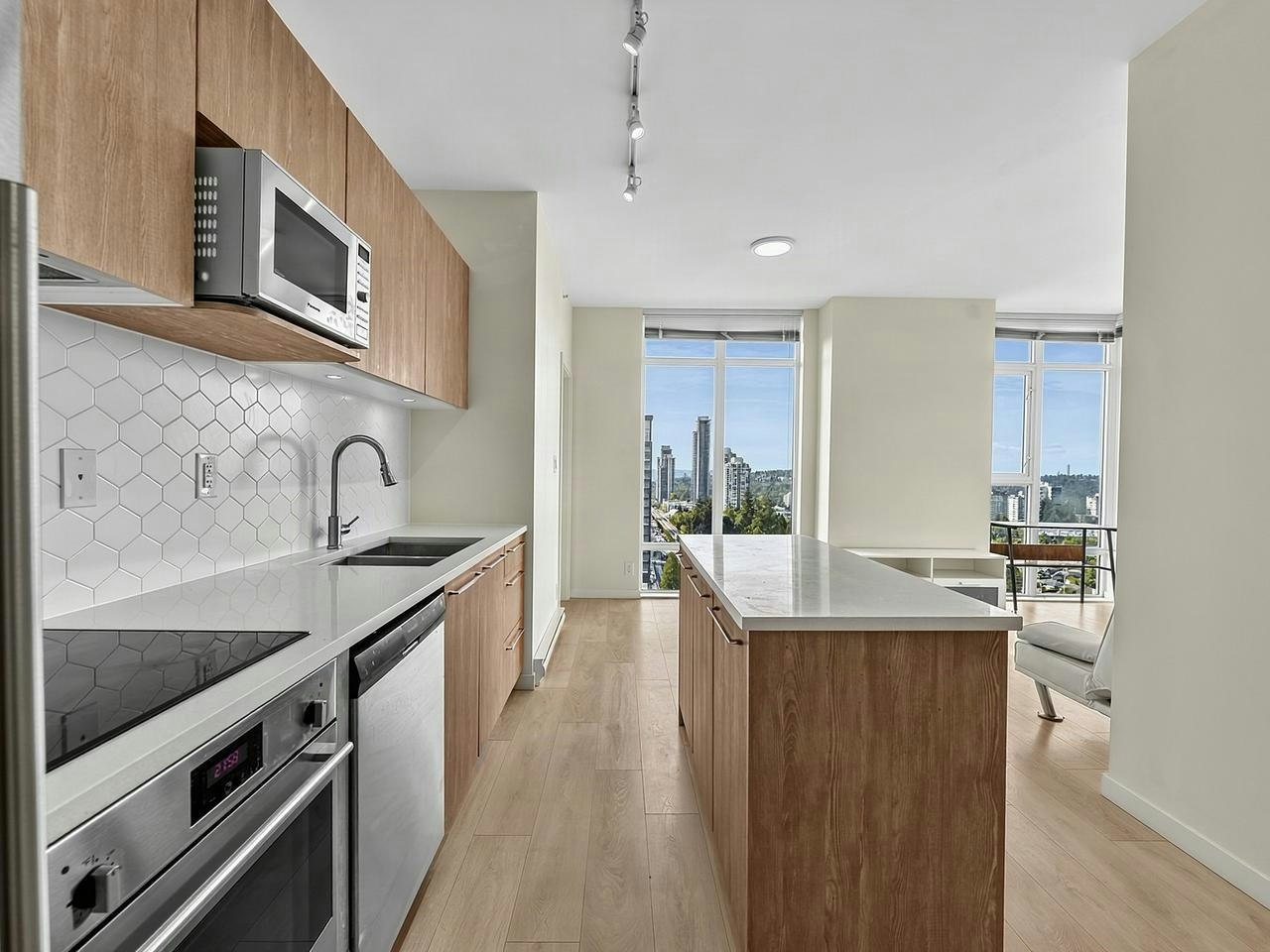 1202-691 North Road, Burnaby, BC, V3J 0H9 - 7