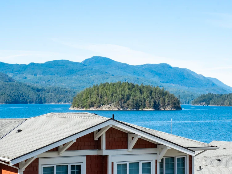 5902 Beachgate Lane, Sechelt, BC, V7Z 0S3
