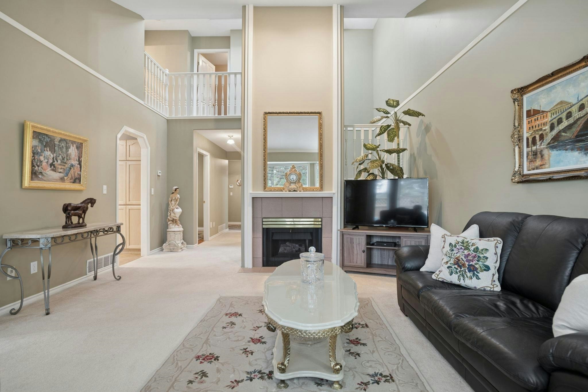 3-8567 164 Street - 4