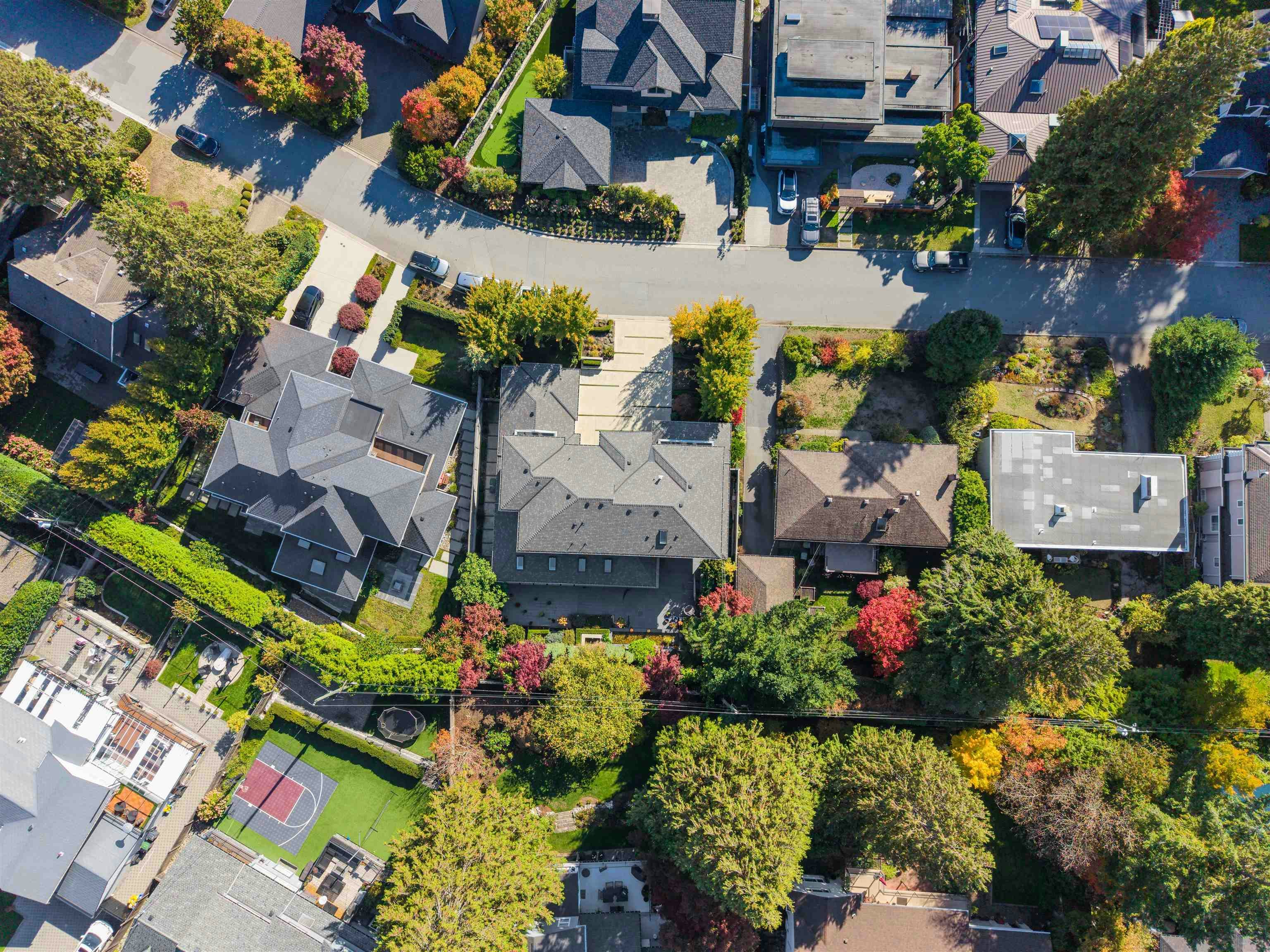 966 Beaumont Drive, North Vancouver, BC, V7R 1P6 - 39
