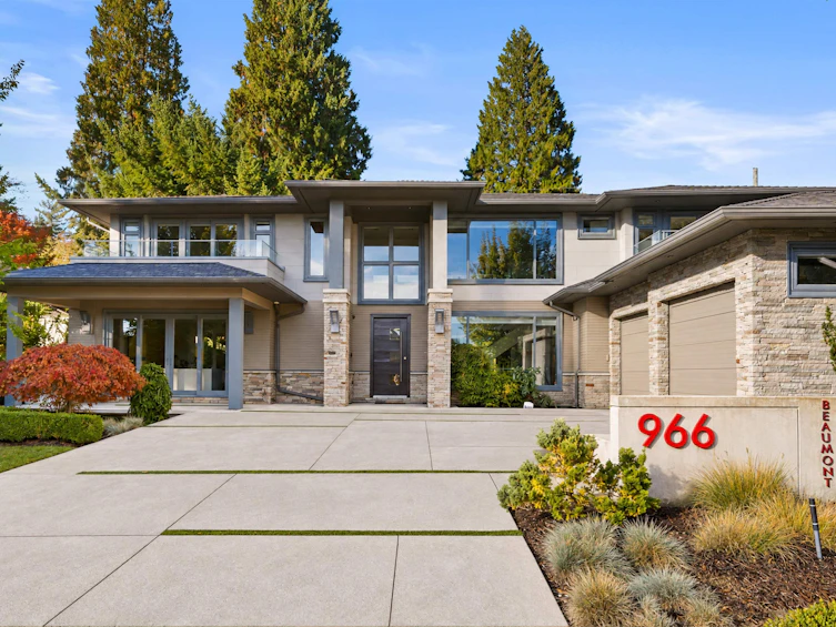 966 Beaumont Drive, North Vancouver, BC, V7R 1P6