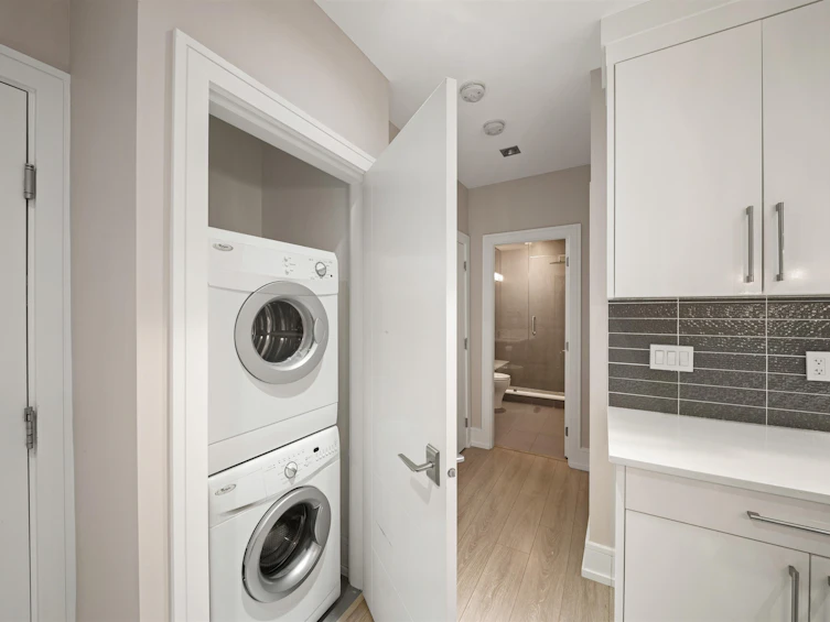 966 Beaumont Drive, North Vancouver, BC, V7R 1P6 - 33