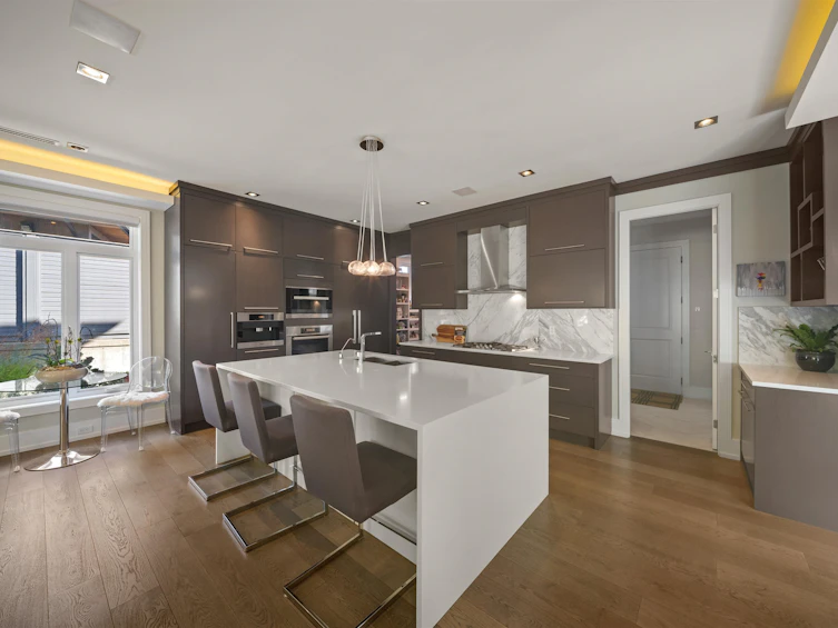 966 Beaumont Drive, North Vancouver, BC, V7R 1P6 - 8