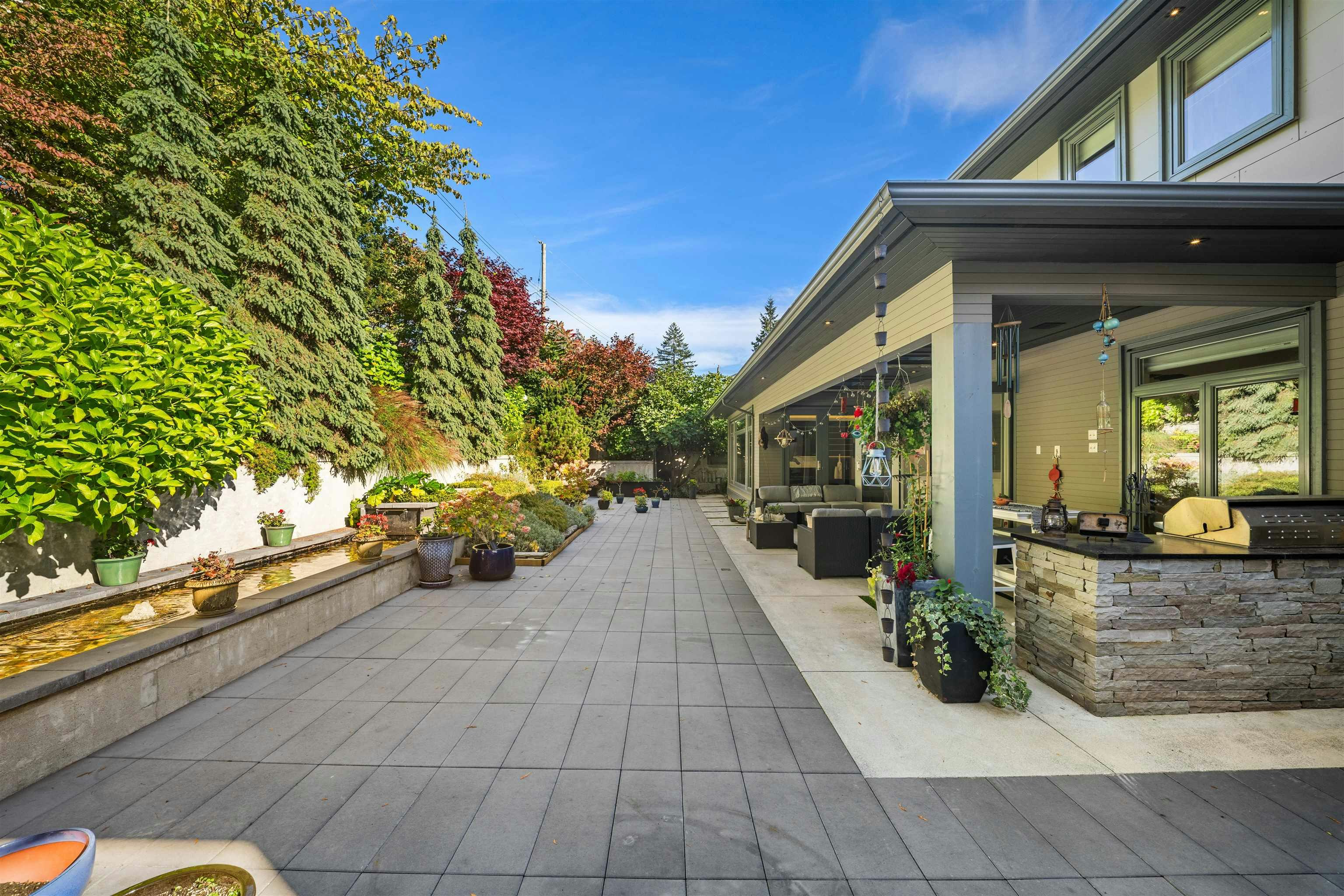 966 Beaumont Drive, North Vancouver, BC, V7R 1P6 - 36