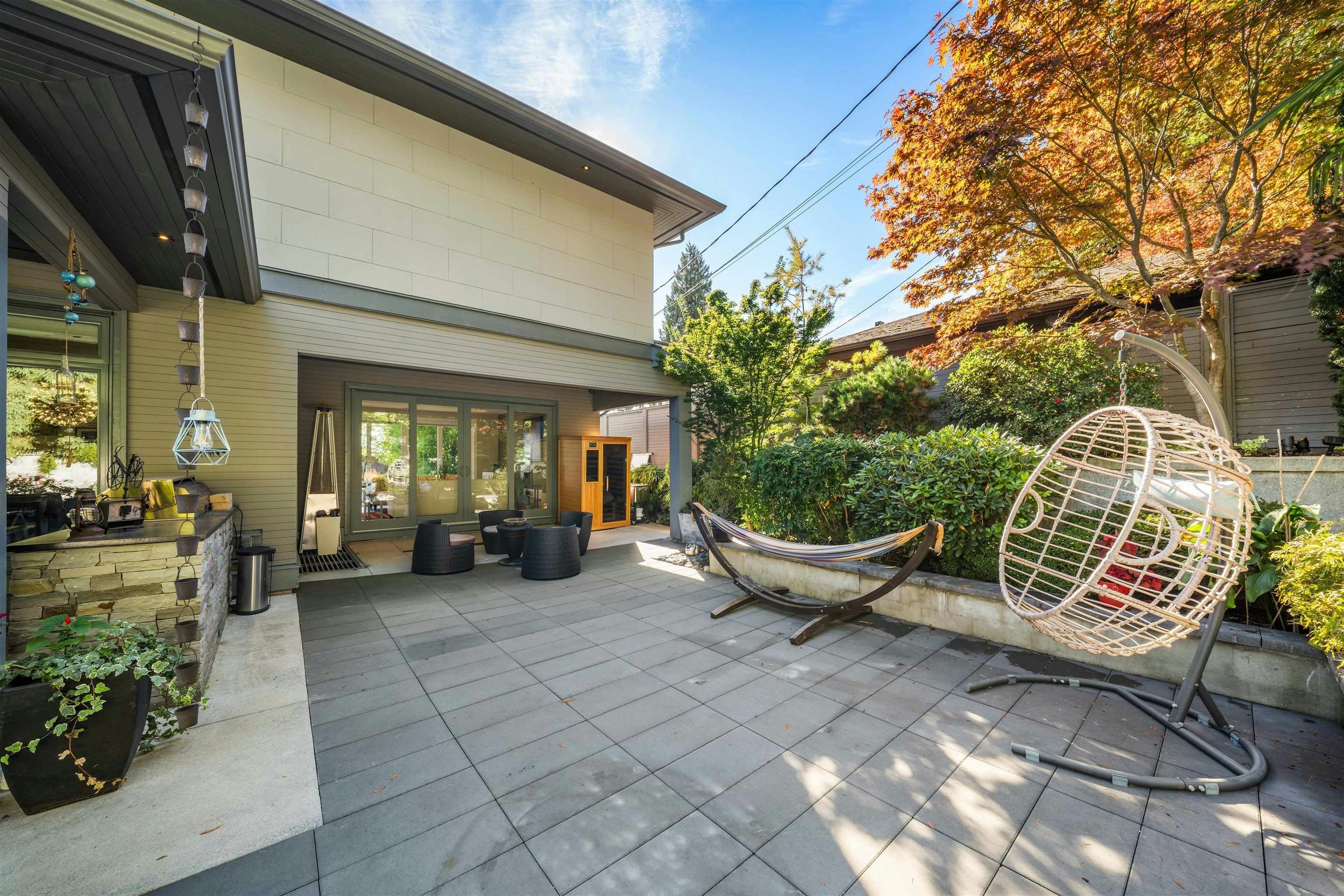 966 Beaumont Drive, North Vancouver, BC, V7R 1P6 - 35