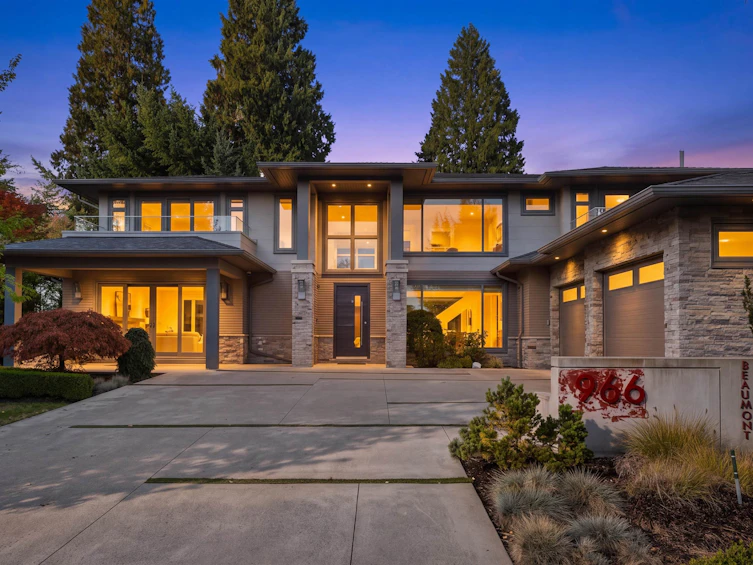 966 Beaumont Drive, North Vancouver, BC, V7R 1P6 - 37