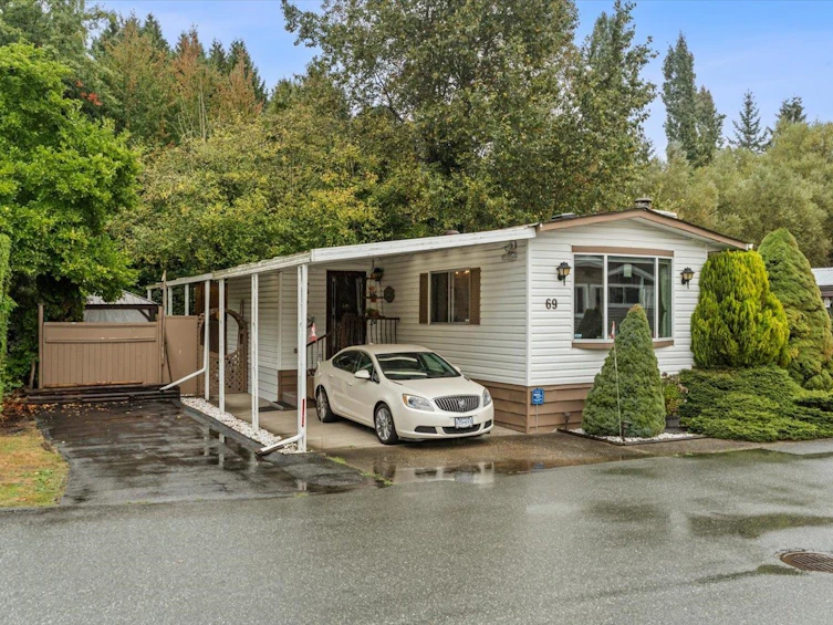 69-3300 Horn Street, Abbotsford, BC, V2S 7Y5