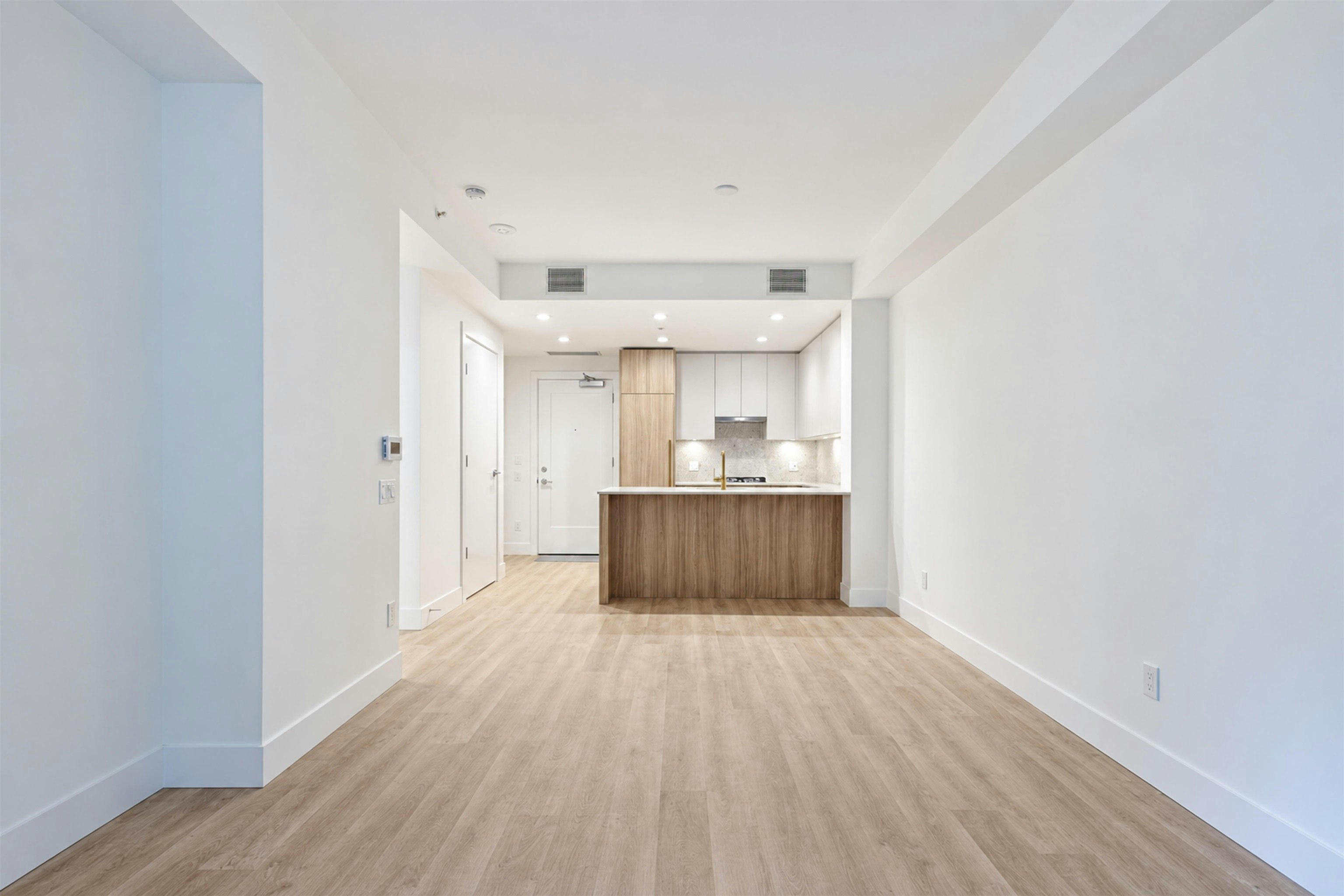 208-2375 Emery Court, North Vancouver, BC, V7J 0E8 - 10
