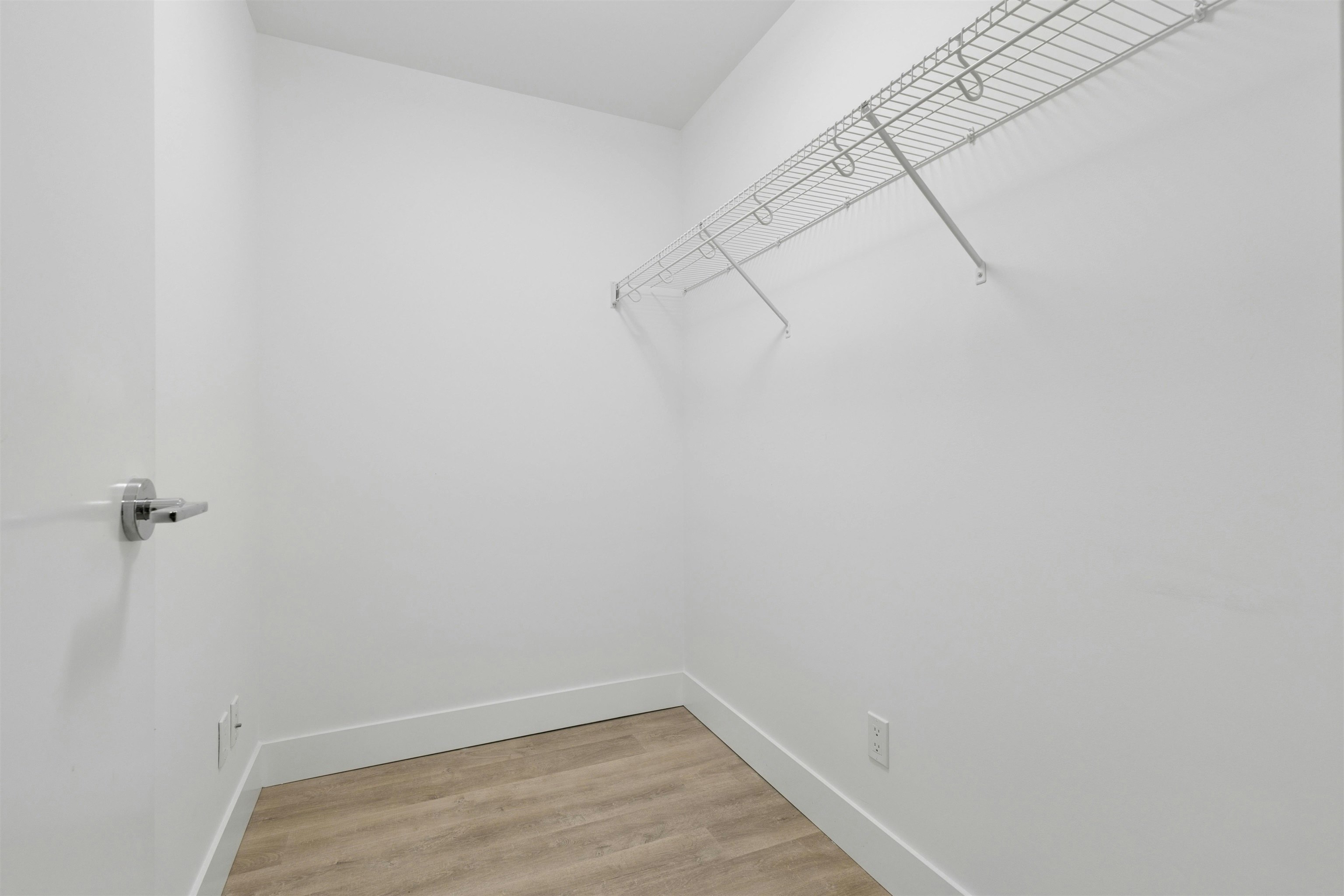 208-2375 Emery Court, North Vancouver, BC, V7J 0E8 - 17