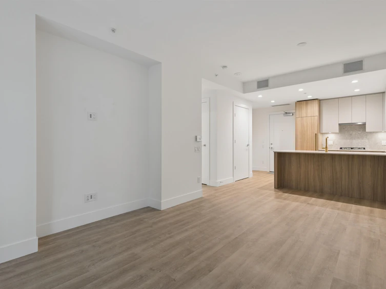 208-2375 Emery Court, North Vancouver, BC, V7J 0E8 - 8