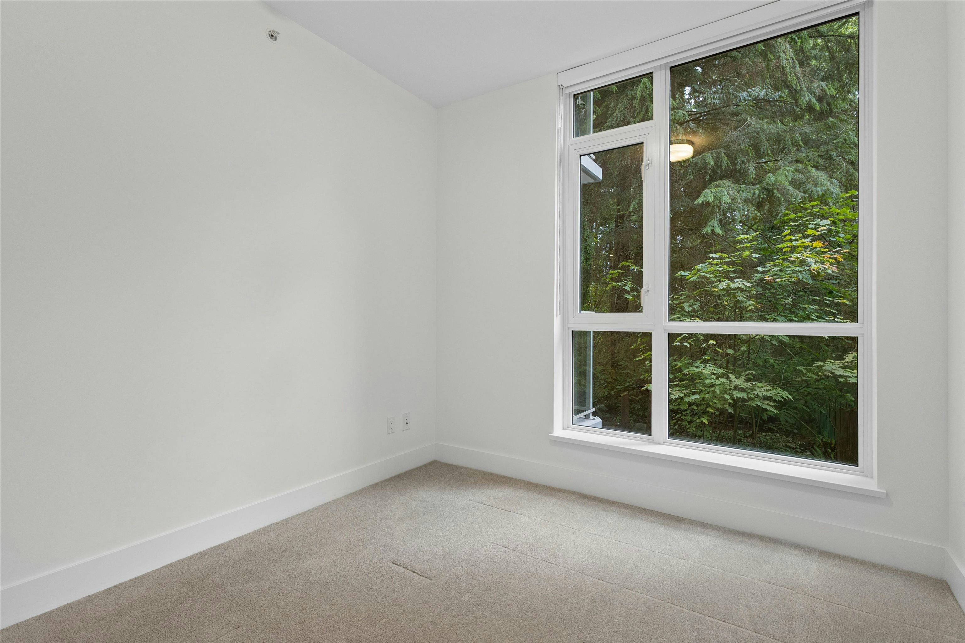 208-2375 Emery Court, North Vancouver, BC, V7J 0E8 - 11