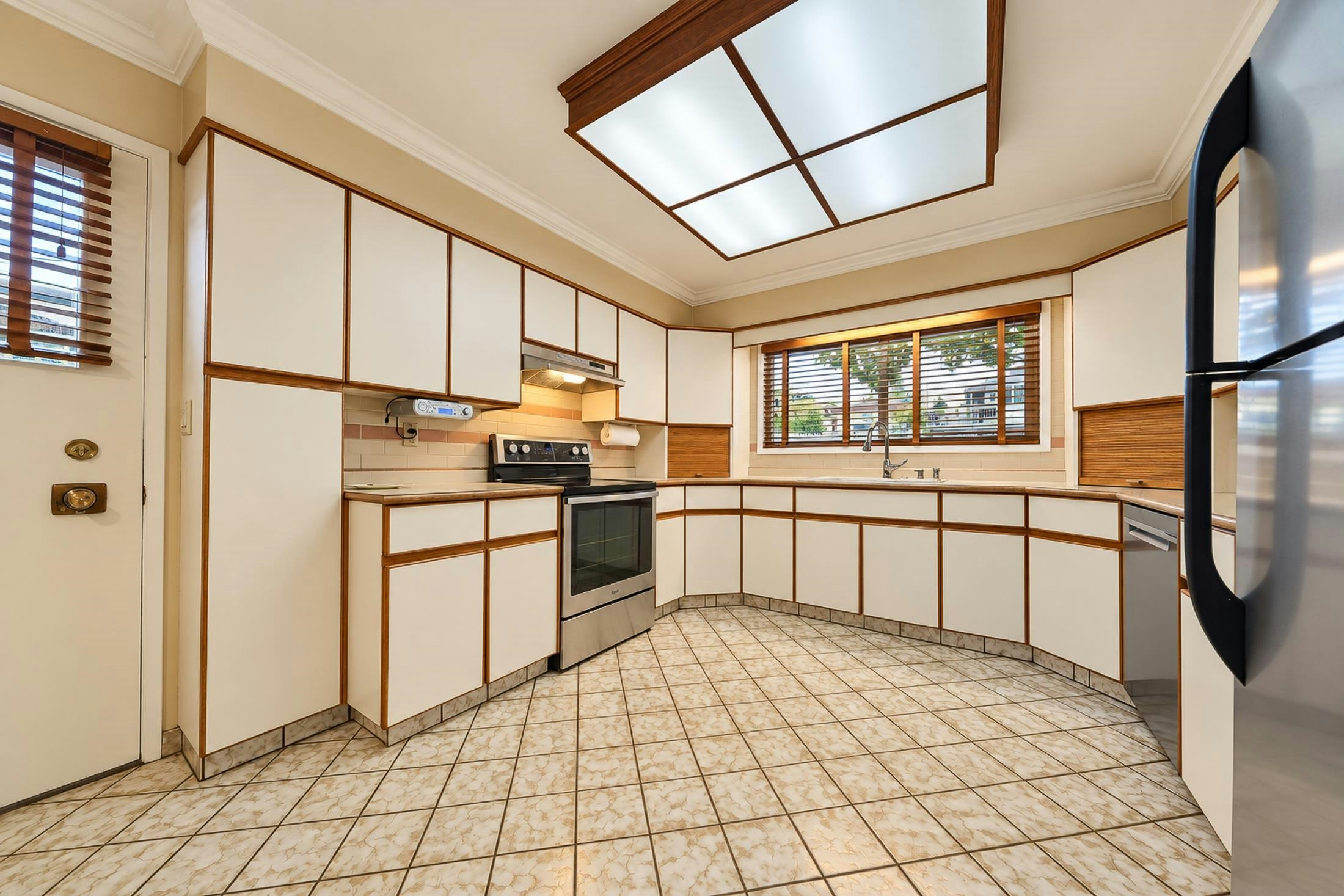 775 Esmond Avenue, Burnaby, BC, V5C 4K4 - 17