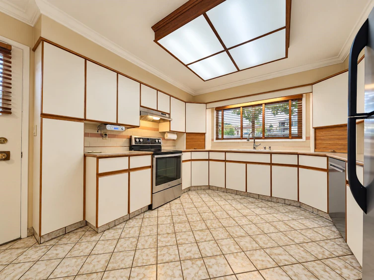 775 Esmond Avenue, Burnaby, BC, V5C 4K4 - 17