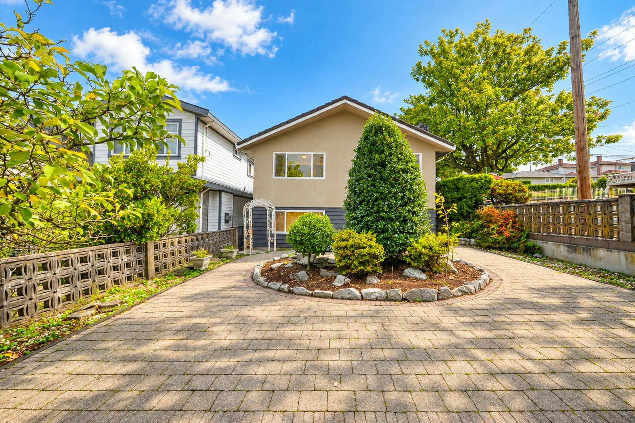 775 Esmond Avenue, Burnaby, BC, V5C 4K4 - 9