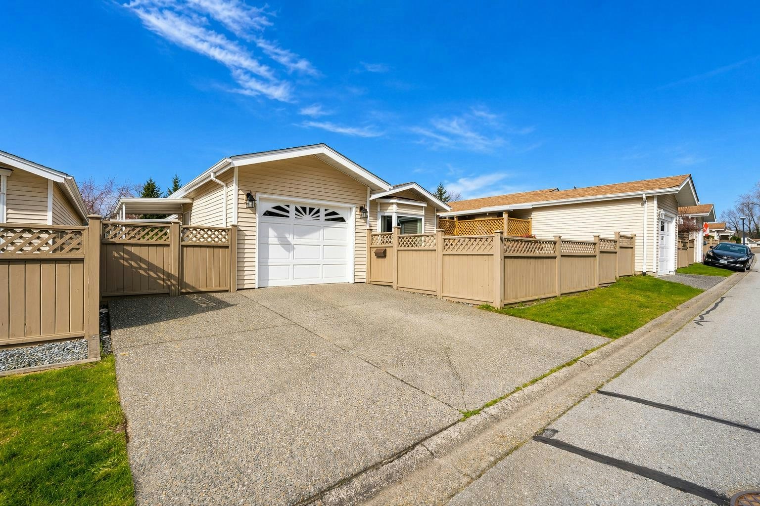 64-1400 164 Street, Surrey, BC, V4A 8V8