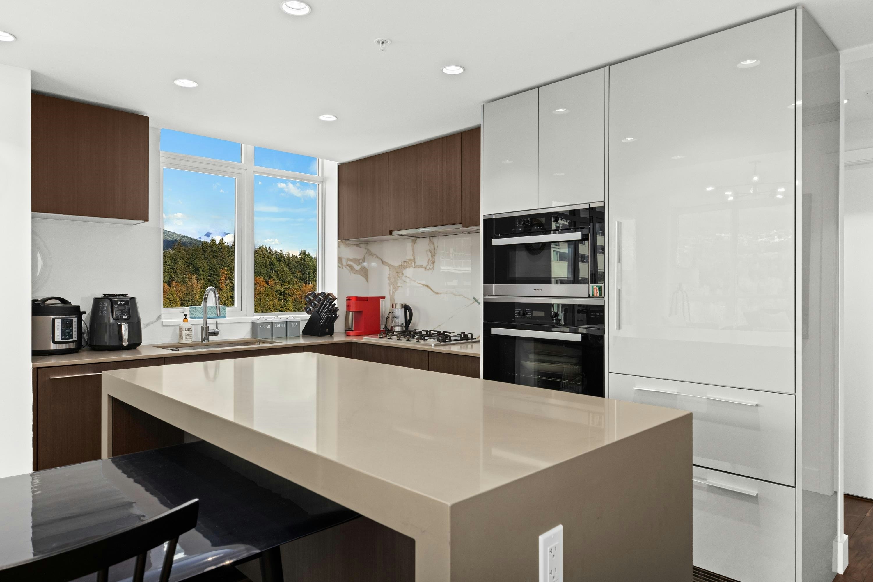 1107-1632 Lions Gate Lane, North Vancouver, BC, V7P 0E2 - 6