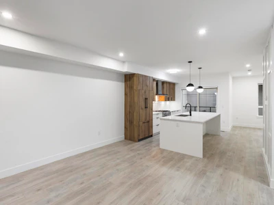 34-13895 64 Avenue - 4