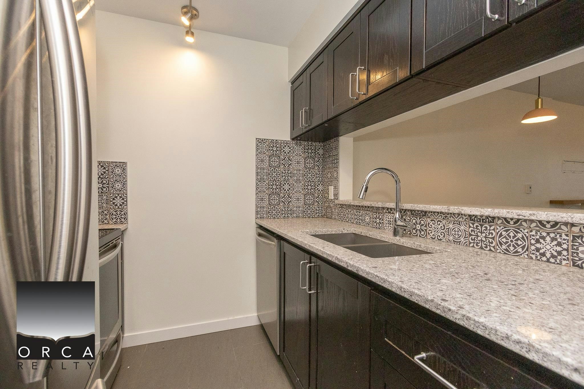 402-1481 E 4th Avenue, Vancouver, BC, V5N 1J6 - 11