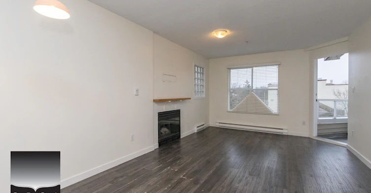 402-1481 E 4th Avenue, Vancouver, BC, V5N 1J6 - 2