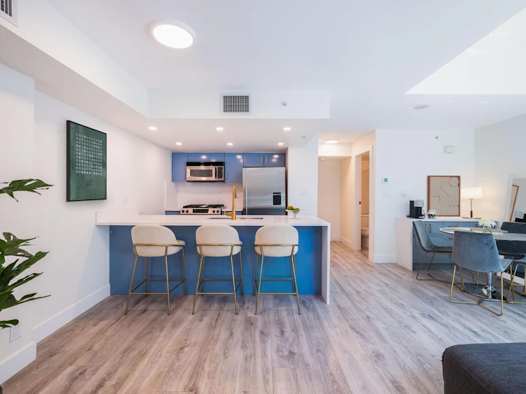 TH8-168 E Esplanade Avenue, North Vancouver, BC, V7L 4X8 - 9