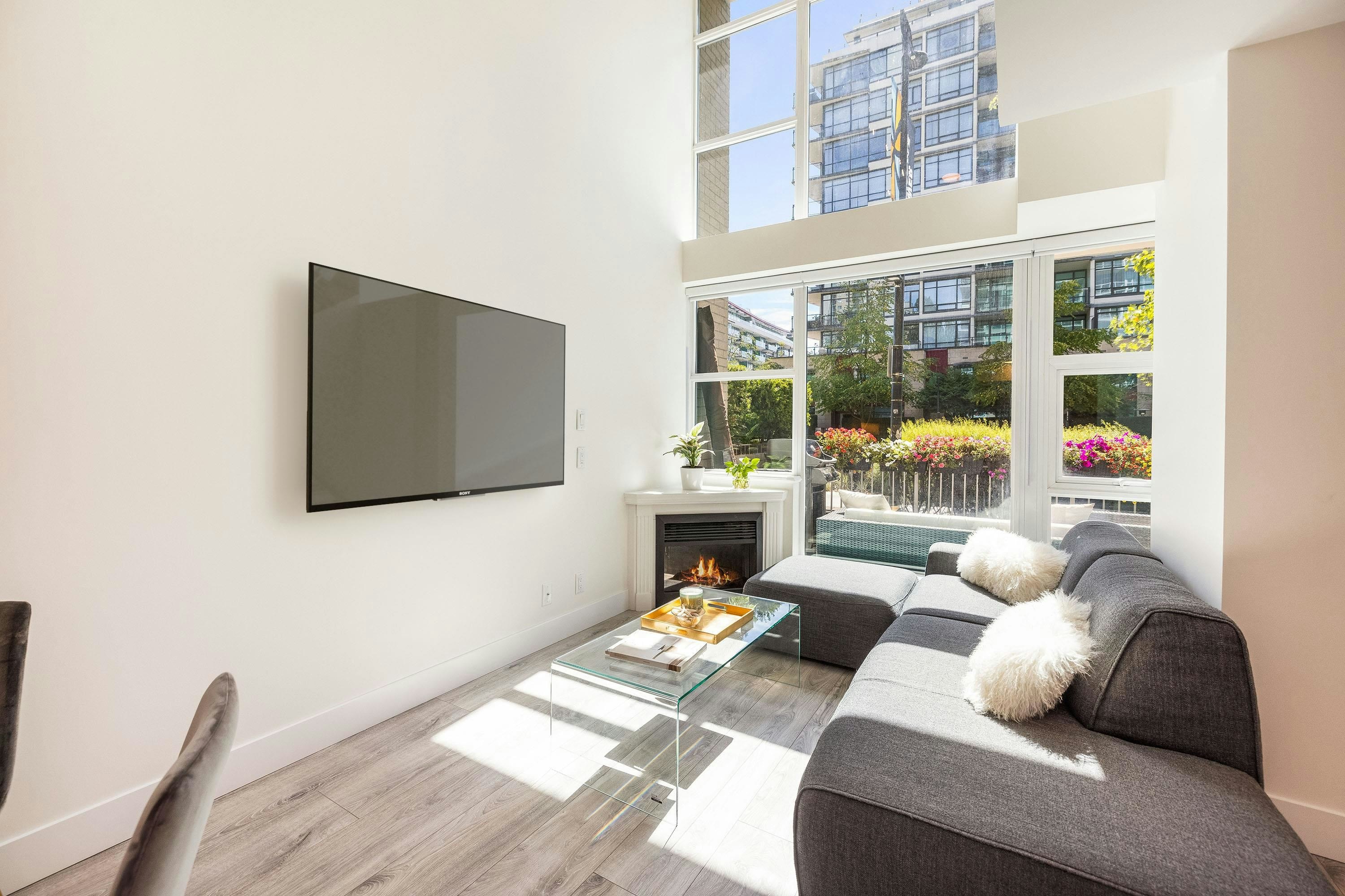 TH8-168 E Esplanade Avenue, North Vancouver, BC, V7L 4X8 - 13