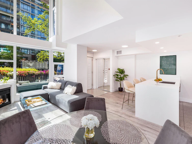 TH8-168 E Esplanade Avenue, North Vancouver, BC, V7L 4X8 - 7