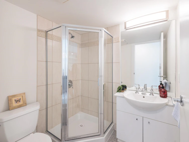 TH8-168 E Esplanade Avenue, North Vancouver, BC, V7L 4X8 - 15