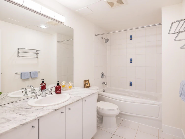 TH8-168 E Esplanade Avenue, North Vancouver, BC, V7L 4X8 - 19