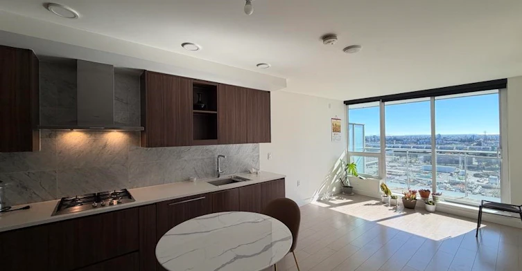 19F-433 Sw Marine Drive, Vancouver, BC, V5X 0H5