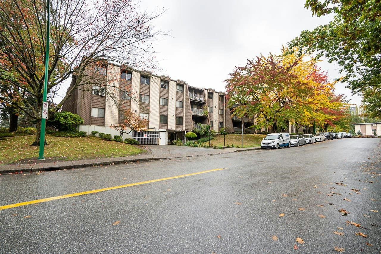 212-3921 Carrigan Court - 4