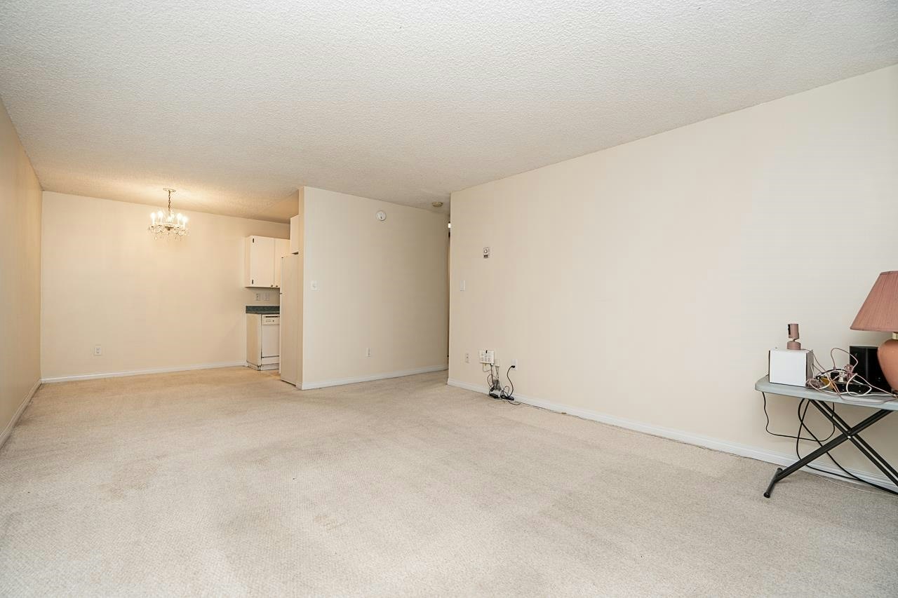 212-3921 Carrigan Court, Burnaby, BC, V3N 4J7 - 11